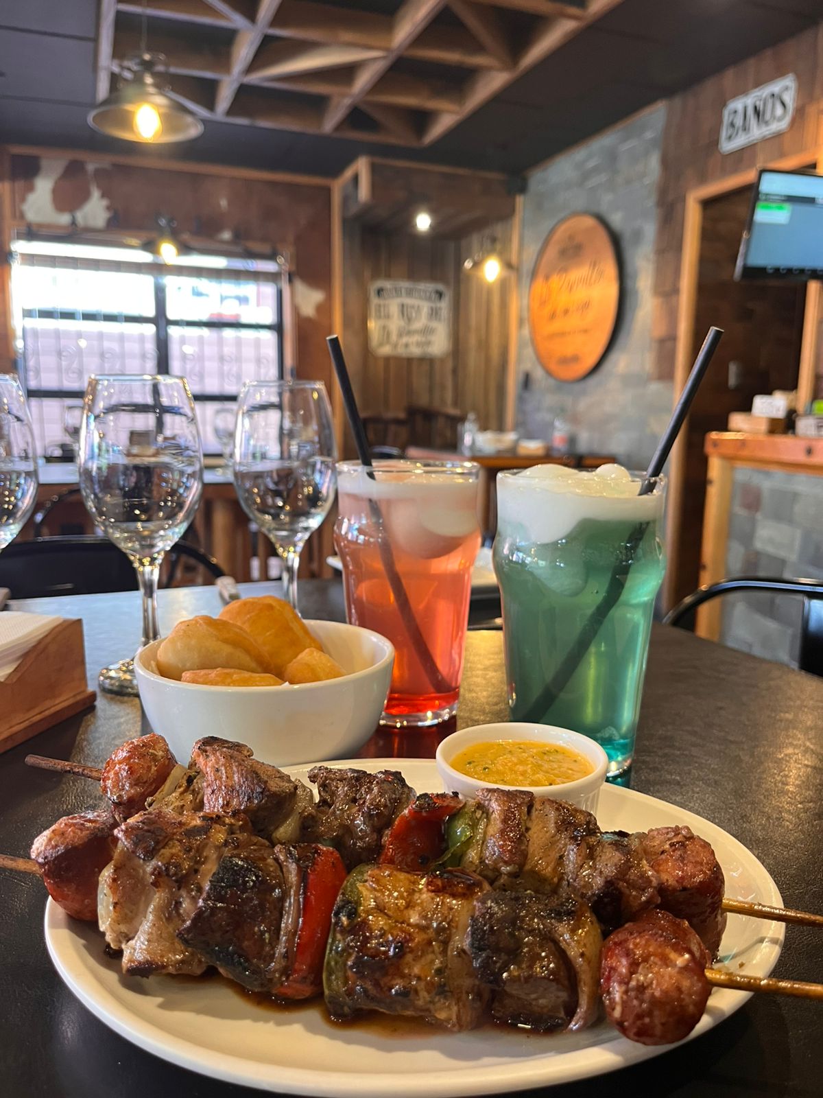 PROMO ANTICUCHOS + SOPAIPILLAS + TERREMOTOS